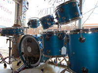 DW 1995 Regal Blue custom kit, 22, 8, 10, 12, 14, 16 w/matching snare